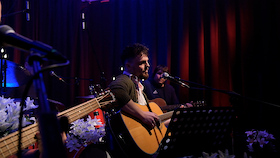 Bild: Tribute to Nirvana (MTV Unplugged, 1993)