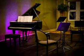 Bild: Podiumskonzert mit Nachwuchstalenten der Musik- und Kunstschule