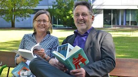 Bild: GEMISCHTES DOPPEL – Herbstlese mit Annemarie Stoltenberg und Rainer Moritz