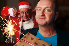 Bild: SCHWARZE GRÜTZE - Das Kult-Weihnachtsprogramm  „Endstation Pfanne -   was bleibt ist eine Gänsehaut!“