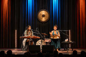 Bild: Arezoo Rezvani und Liron Meyuhas: Sound of the Earth
