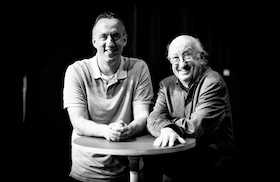 Bild: Die Pubertäts-Docs (Dr. Jan-Uwe Rogge  und Matthias Jung - Chill mal! Pubertät - Loslassen und Halt geben