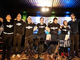 Bild: Ministry Of Silly Ska - Gute Laune, fetzige Off-Beats und Tanzen, bis der Arzt kommt.