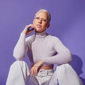 Bild: Stefanie Heinzmann - MIKIS Takeover! Ensemble & Stefanie Heinzmann