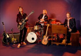 Bild: Gregor Hilden featuring Big Daddy Wilson, Deborah Woodson, Thomas Feldmann - Große Bluesrevue zum 40. Jubiläum des Jazz- und Folk Cuxhaven e.V.