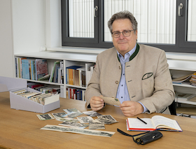 Bild: Dr. Richard Loibl - Grüße aus dem Wilden Osten