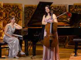 Bild: Salonkonzert mit İnci Yakar Birol, Klavier und Gözde Yaşar, Cello - mit Werken von Claude Debussy, Vincent d’Indy und César Franck