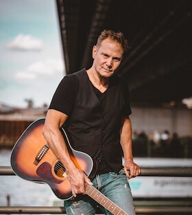 Bild: Fabian Harloff & Band - Angekommen Tour 2027