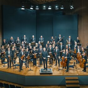 Maximilian Schairer, Klavier; Arnold Waßner, Dirigent. - Stuttgarter Ärzteorchester - Weihnachtskonzert
