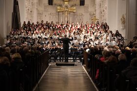 Bild: Adventskonzert - 55 Jahre Mädchenkantorei - Adventskonzert im Dom