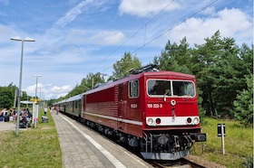 Bild: Ostseebad BINZ  -  Strandexpress Rügen & Schmalspurdampf