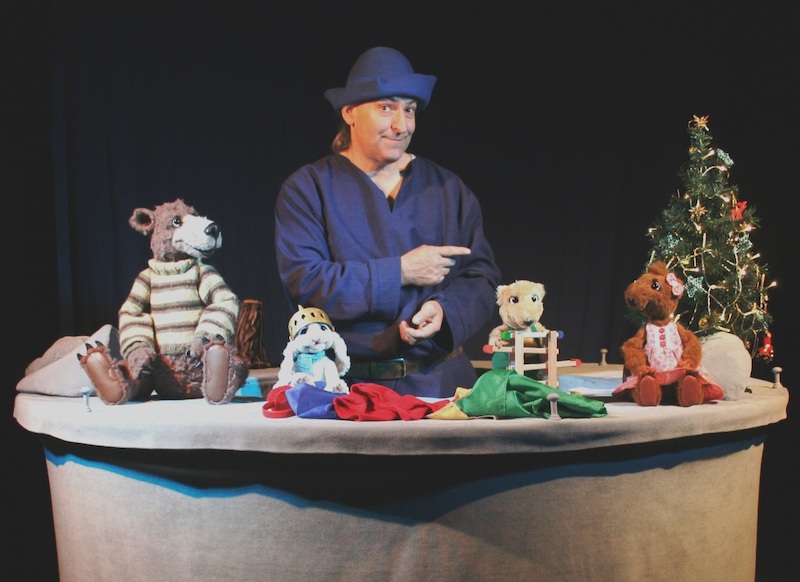 Kindertheater "Hase und Holunderbär: Die verlorene Weihnachtspost"