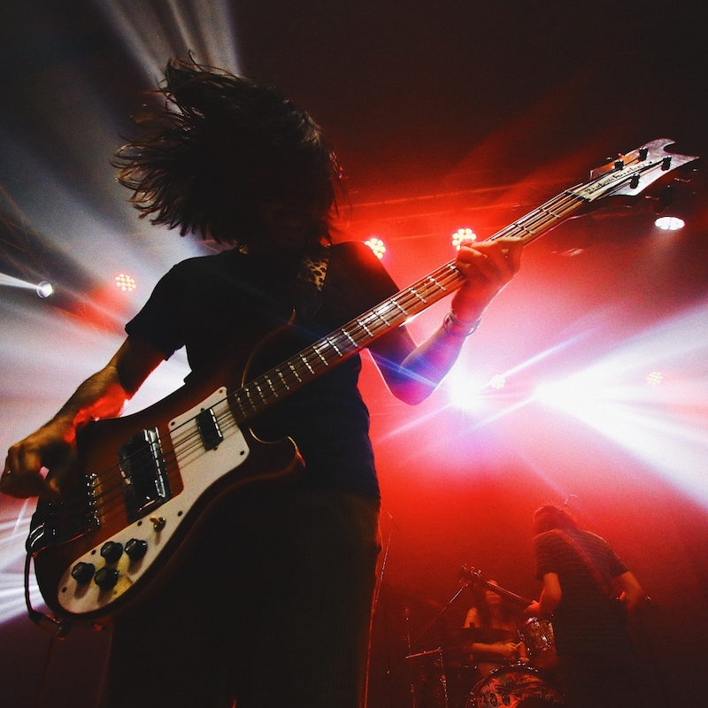 Bandprojekt Famous - April bis Juli 2026 - "Undecided"