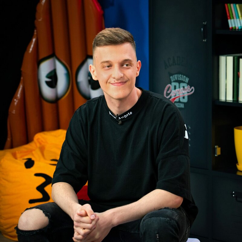 LukasBS Maximal peinlich Signierstunde