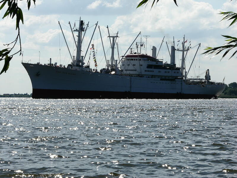 Südamerika Fahrt auf der Elbe Hamburg – Hamburg