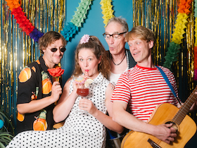 Bild: Der Sommerwachtraum - Eine Sommerkomödie + Party