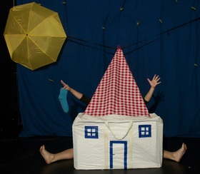 Bild: Figurentheater Esther Nicklas zeigt: "Socke, Mond und Sterne" (2+)