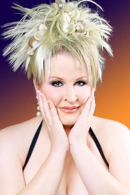 Bild: Daphne de Luxe - Artgerecht