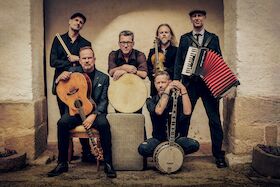 Bild: Fiddler´s Green - 20 Years Of Drive Me Mad Tour 2027
