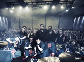 The Red Hot Chilli Pipers - 20th Anniversary World Tour - + The Red Hot Chilli Dancers