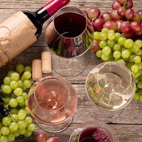 Bild: Genusstour: Gourmet-Menü trifft Ahrwein - Tageskreuzfahrten 2026 - Kulinarik