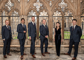 Im Auftrag Seiner Majestät: The Queen´s Six