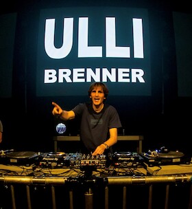 Bild: Scheuer Rave Spezial - mit Dj Ulli Brenner & DJ Stargate