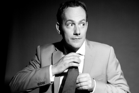 „Ein Mann gibt Auskunft“