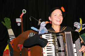 Bild: Der Kuckuck und der Esel - Eine Aufführung des Dorftheaters Siemitz