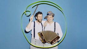 Bild: Jungs vun de Waterkant - Die Gebrüder Wolf - mit Platt-Vorspiel um 18.45 Uhr