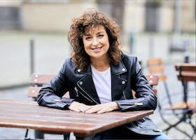 Bild: Die guten alten Zeiten sind jetzt! - Ein Abend voll prallem Leben (Neuhof bei Fulda)