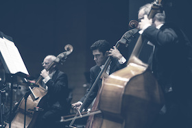 Bild: Mixed Zone 3 / Nesrine - Ltg. GMD Jochem Hochstenbach