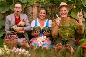 Bild: "Gartenglück – Erst bücken - dann pflücken" mit Mandy Partzsch, Erik Lehmann und Michael Specht