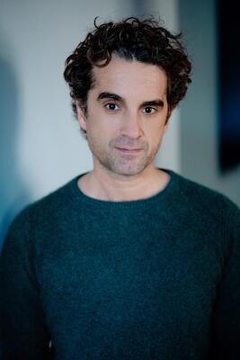 Bild: OLIVER WNUK - Wnuk denkt laut und liest was vor