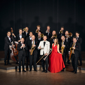 GLENN MILLER ORCHESTRA - „FOR SWINGING DANCERS“