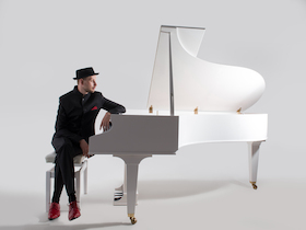 Bild: Schmitt singt Jürgens - Die Udo Jürgens Show mit Sinfonieorchester & Band