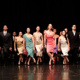 Bild: Kontakthof - Ein Stück von Pina Bausch