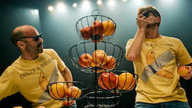 Bild: The Food Show - Ein Stück über Zuckerjunkies, Brüllaffen, den Sinn des Lebens, Dschungelcamps und Butterkekse