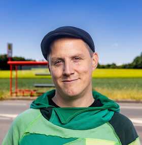 Bild: Sebastian 23 - "Zusammenhaltestelle"