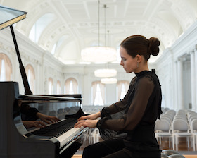Bild: Neujahrskonzert Goldbergvariationen - Neues Schloss Stuttgart, Weißer Saal