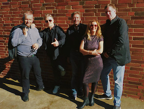 Bild: Barnes Light - Acoustic Music Berlin - live - partytauglich!