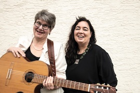 Bild: Die 2 Grazien - Singende und swingende Göttinnen von Odenwälder Anmut