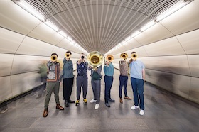 Bild: FEDERSPIEL - Wir & Jetzt