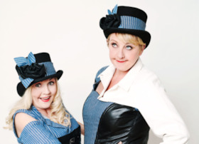 Bild: Die Pottrosen - "Oben Gott, unten Pott! “ 2.0