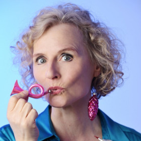 Bild: Maria Vollmer - Plätzchen, Pillen & Posaunen