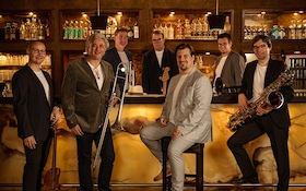 Bild: DENNIS BERGHAUS & BIG BAND - Tribute to Roger Cicero