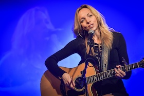 Bild: MELANIE DEKKER - „Die Stimme wie Schokolade“ Tour 2026