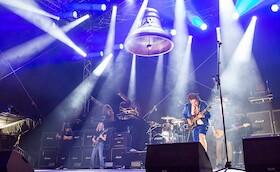 Bild: The AC/DC Master-Band NICK YOUNG Live