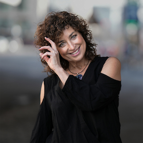 Bild: Isabel Varell "Die guten alten Zeiten sind jetzt" - Ein Abend voll prallem Leben