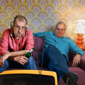 Bild: Sowas kommt von Sofas - Kabarett Podewitz